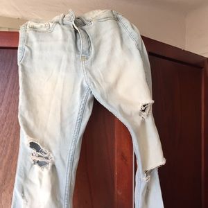 hollister mid rise light wash jeans